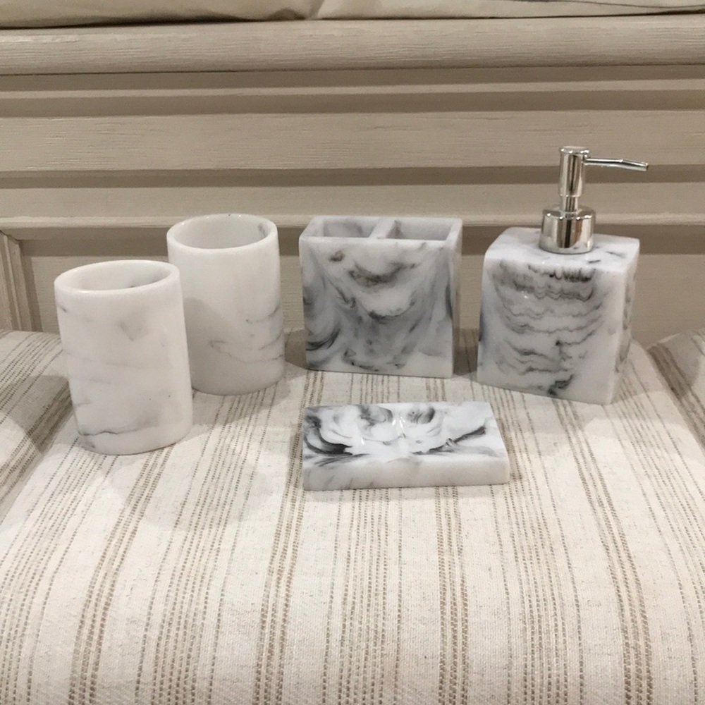 Faux marble bathroom set